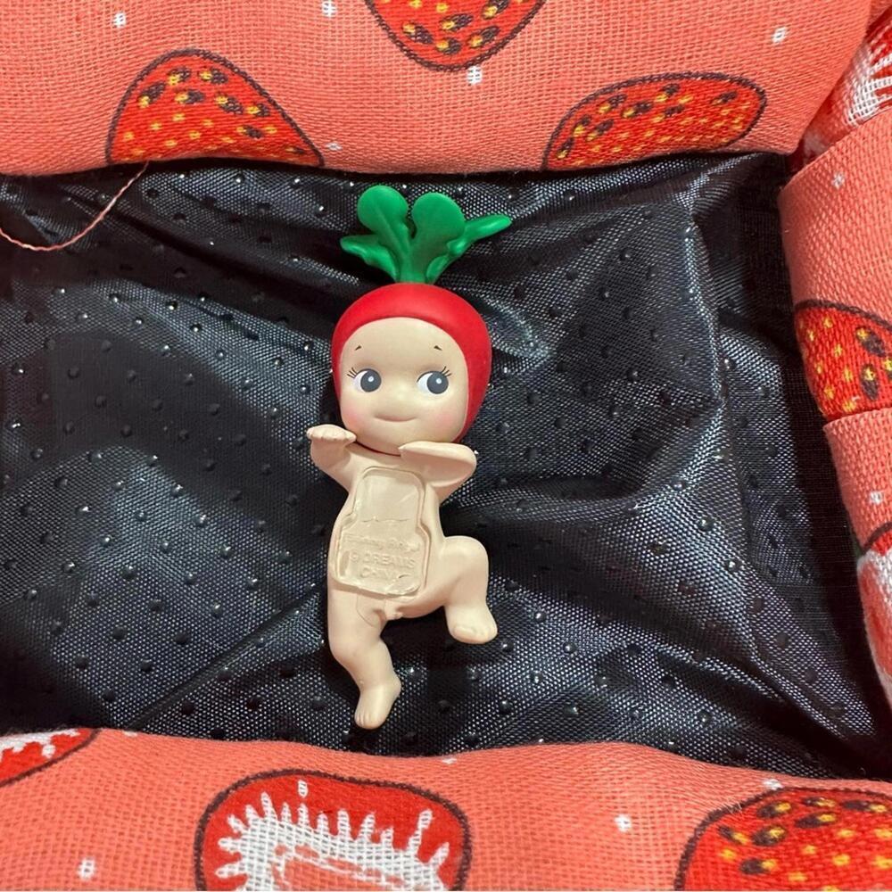 Sonny Angel radish